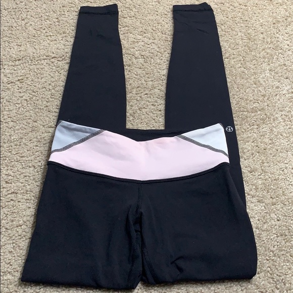 lululemon athletica Pants - Lululemon Wunder Under Leggings